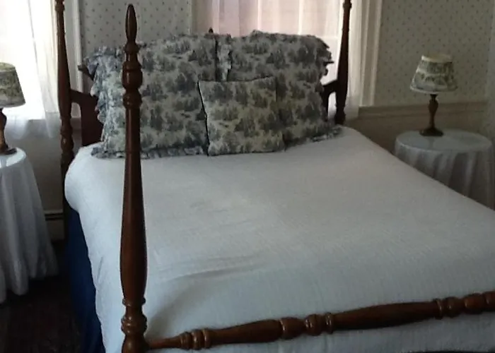 Clarkeston Inn